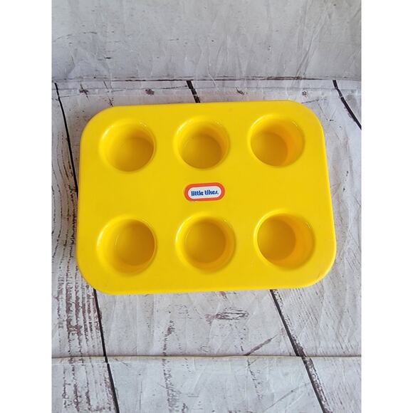 Little Tikes Yellow Cupcake Muffin Pan Play Food Baking Vintage Replacement - Picture 1 of 8